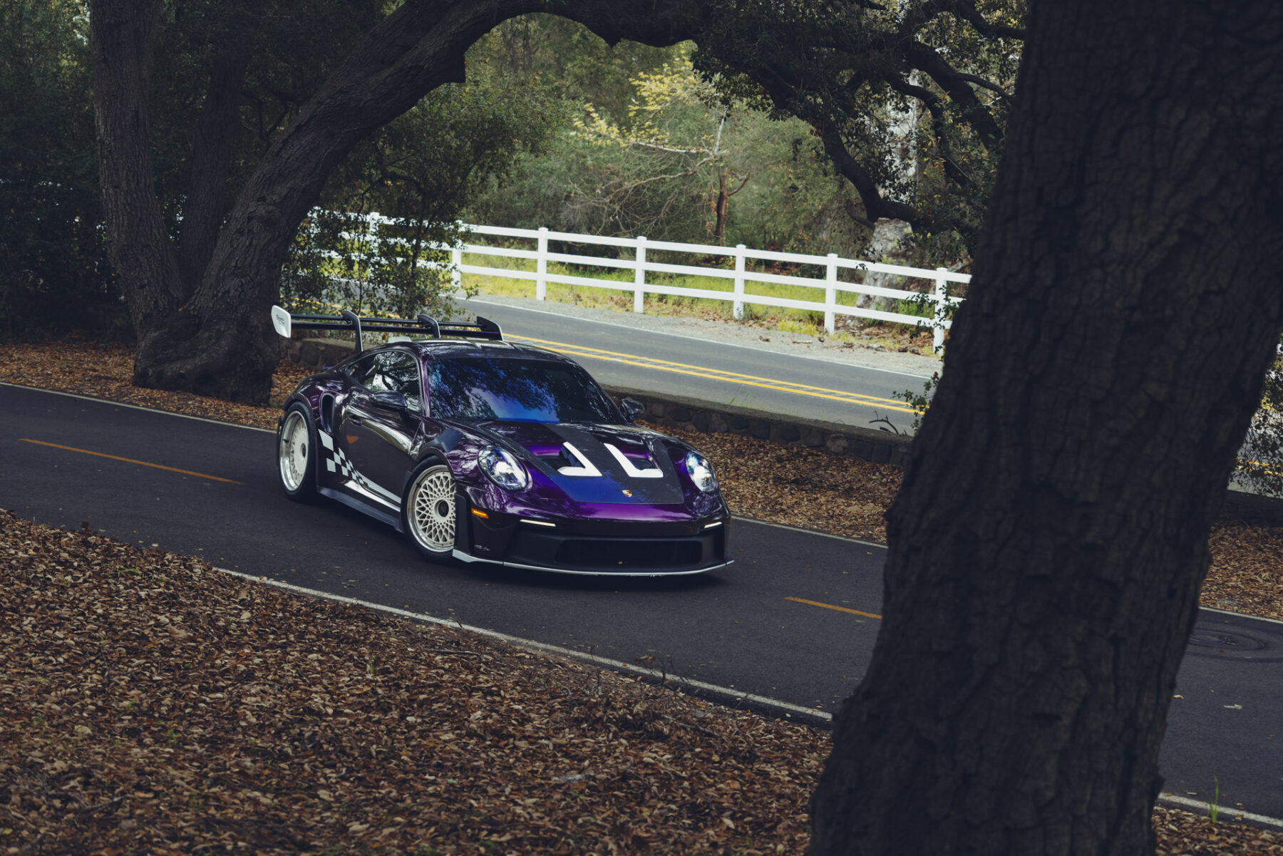Porsche 911 992 GT3RS na felgach AL13 Wheels C020 | C020FC