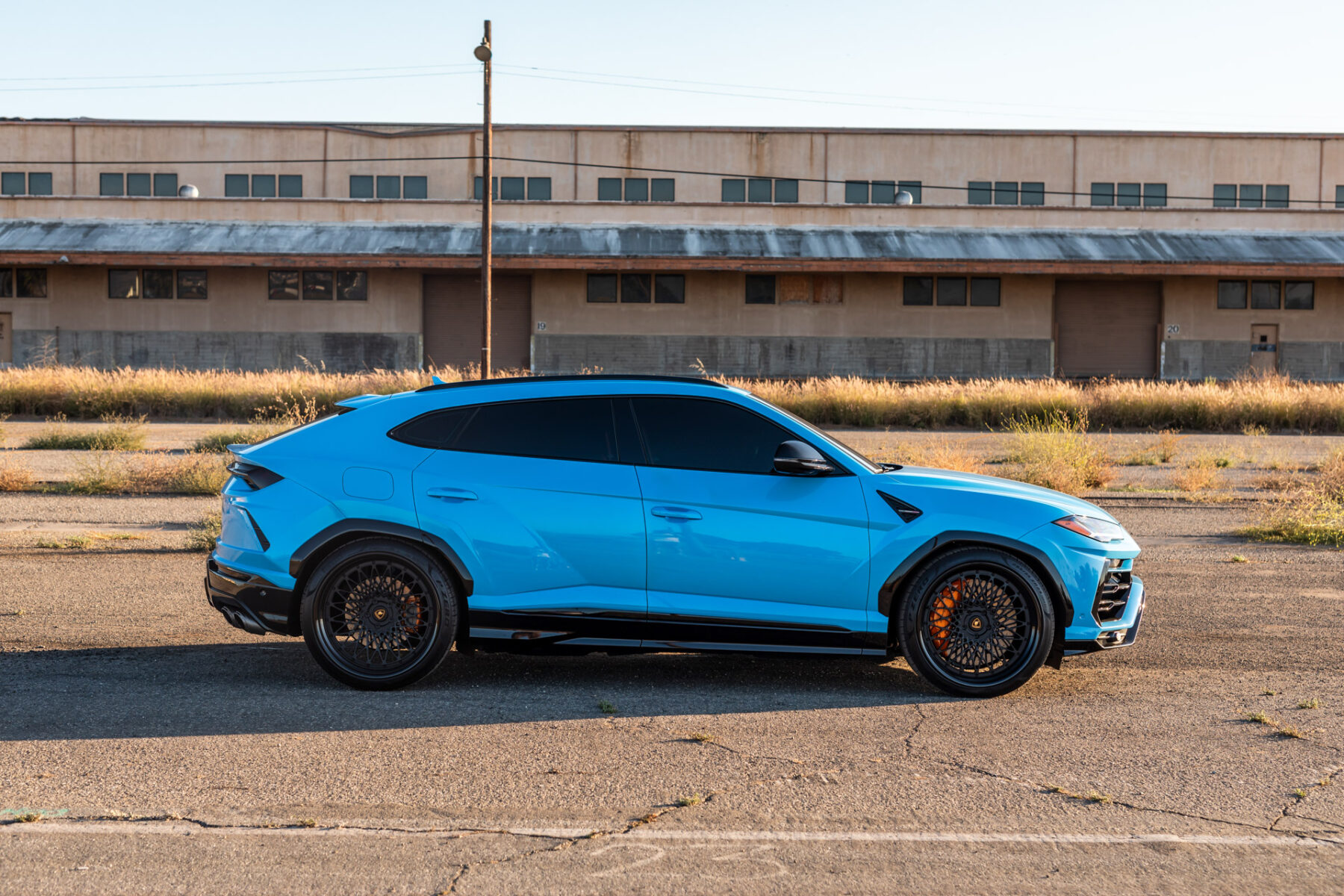 Lamborghini Urus na felgach AL13 Wheels C020