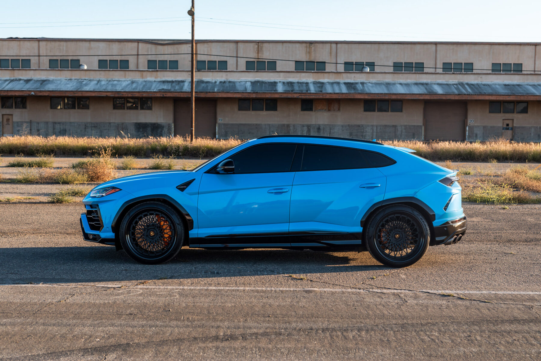 Lamborghini Urus na felgach AL13 Wheels C020