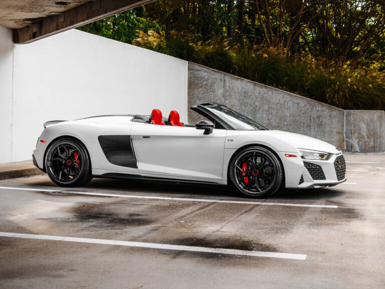 Audi R8 – AL13 CF-R70