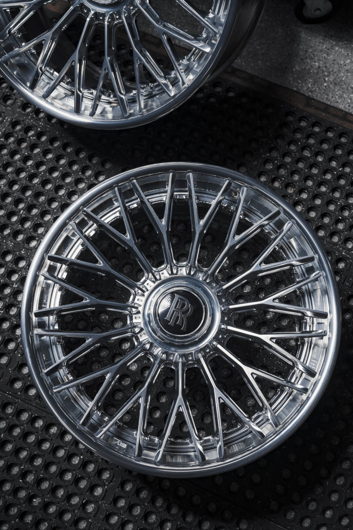Felga AL13 Wheels R100