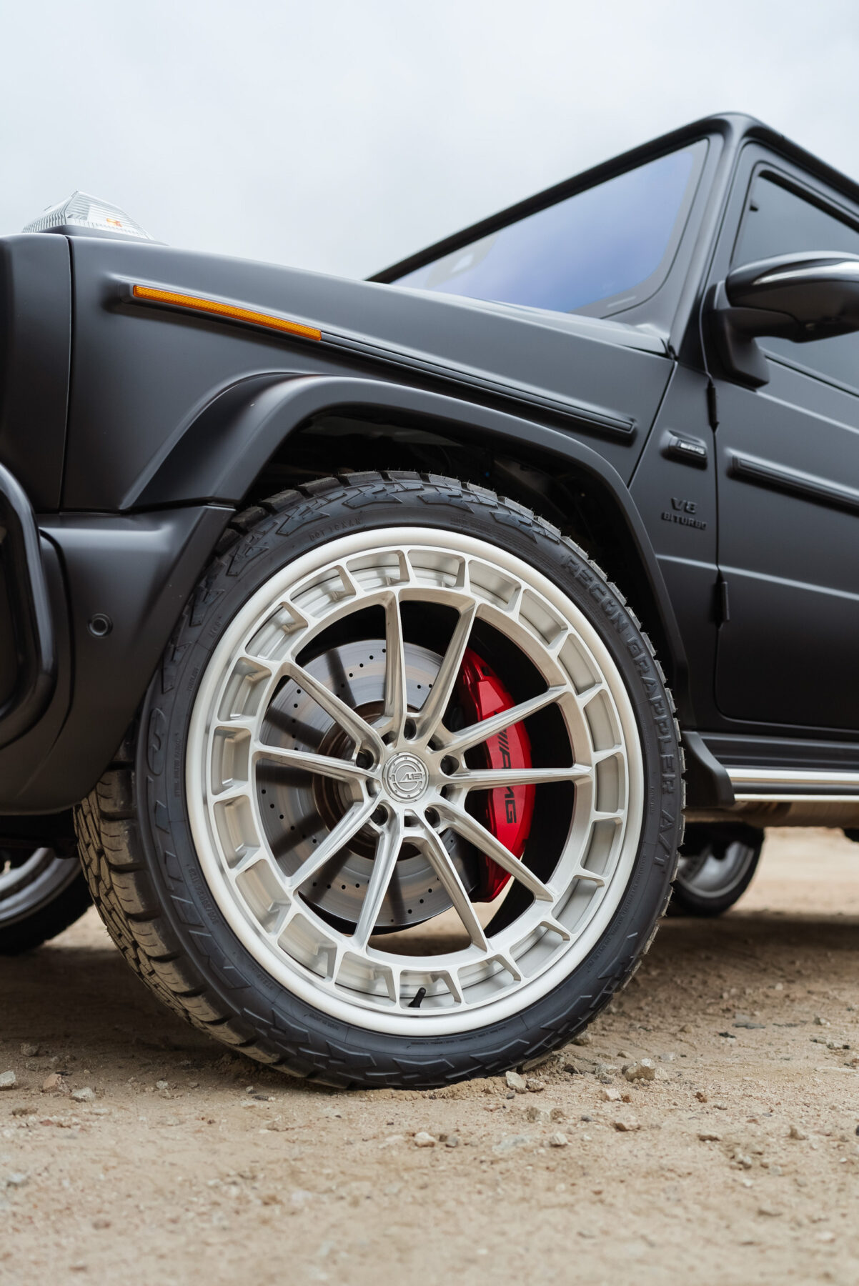 Mercedes Benz G63 AMG na felgach AL13 Wheels A010-R