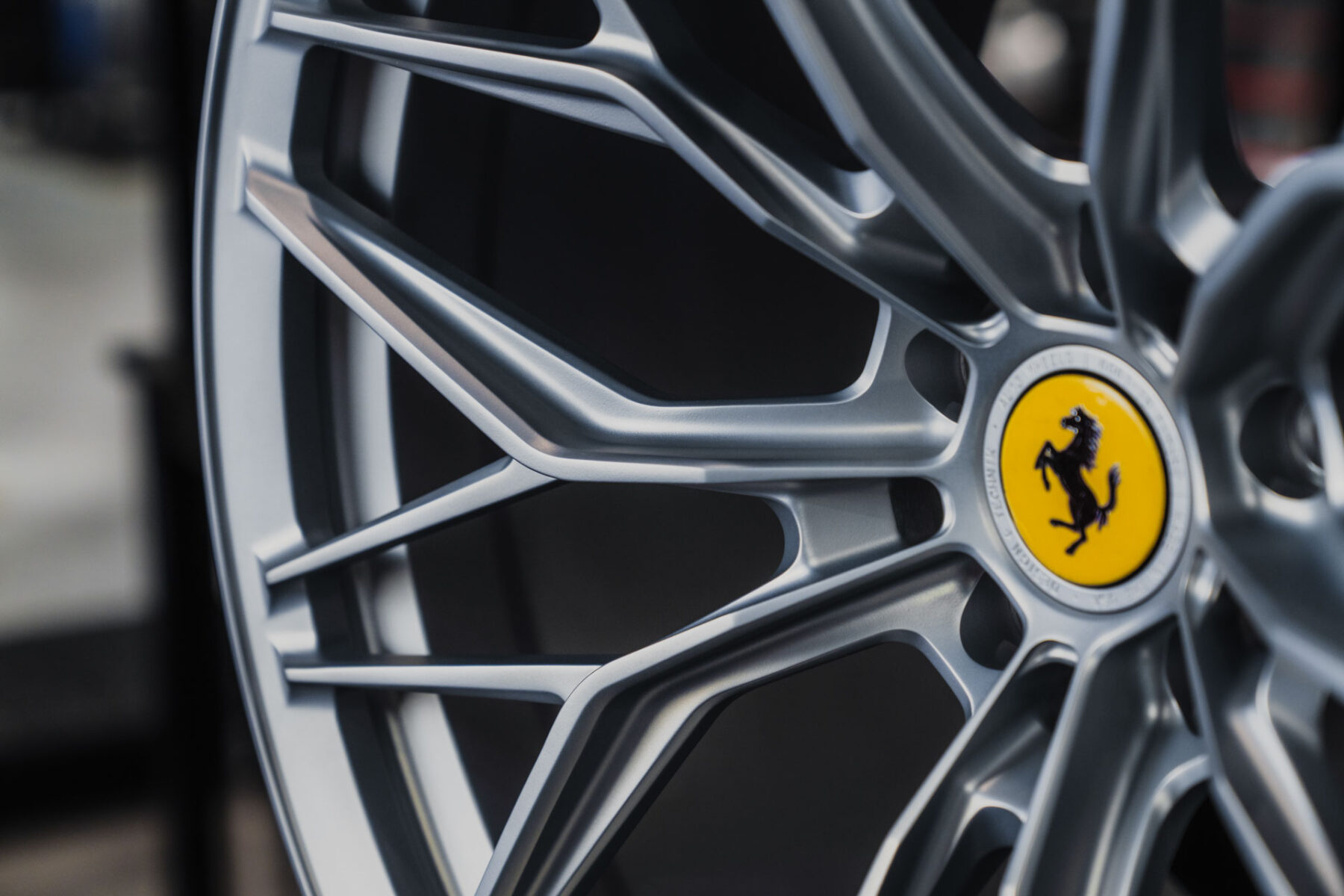 Felga AL13 Wheels R80