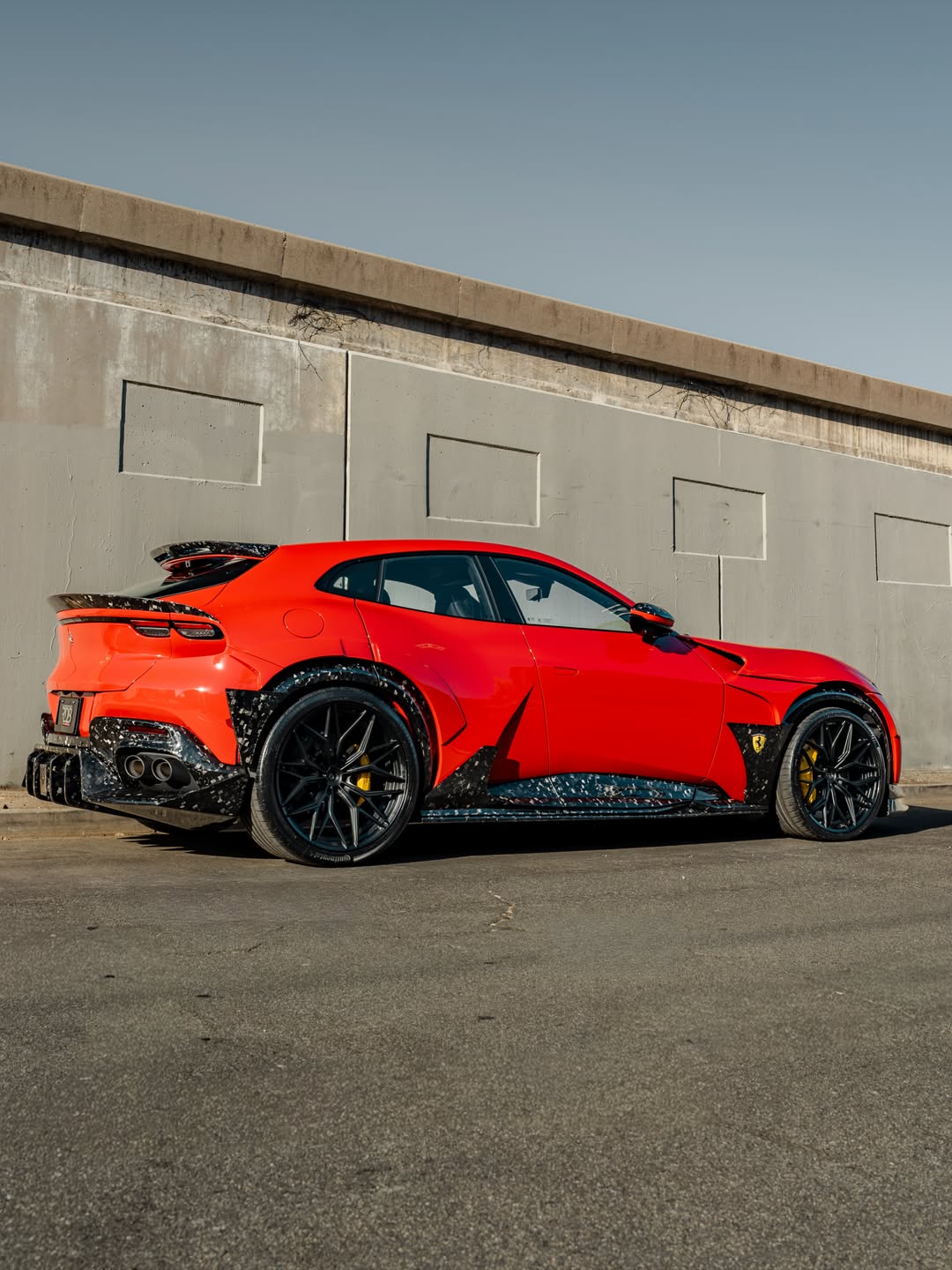 Ferrari Purosangue na felgach AL13 Wheels R80