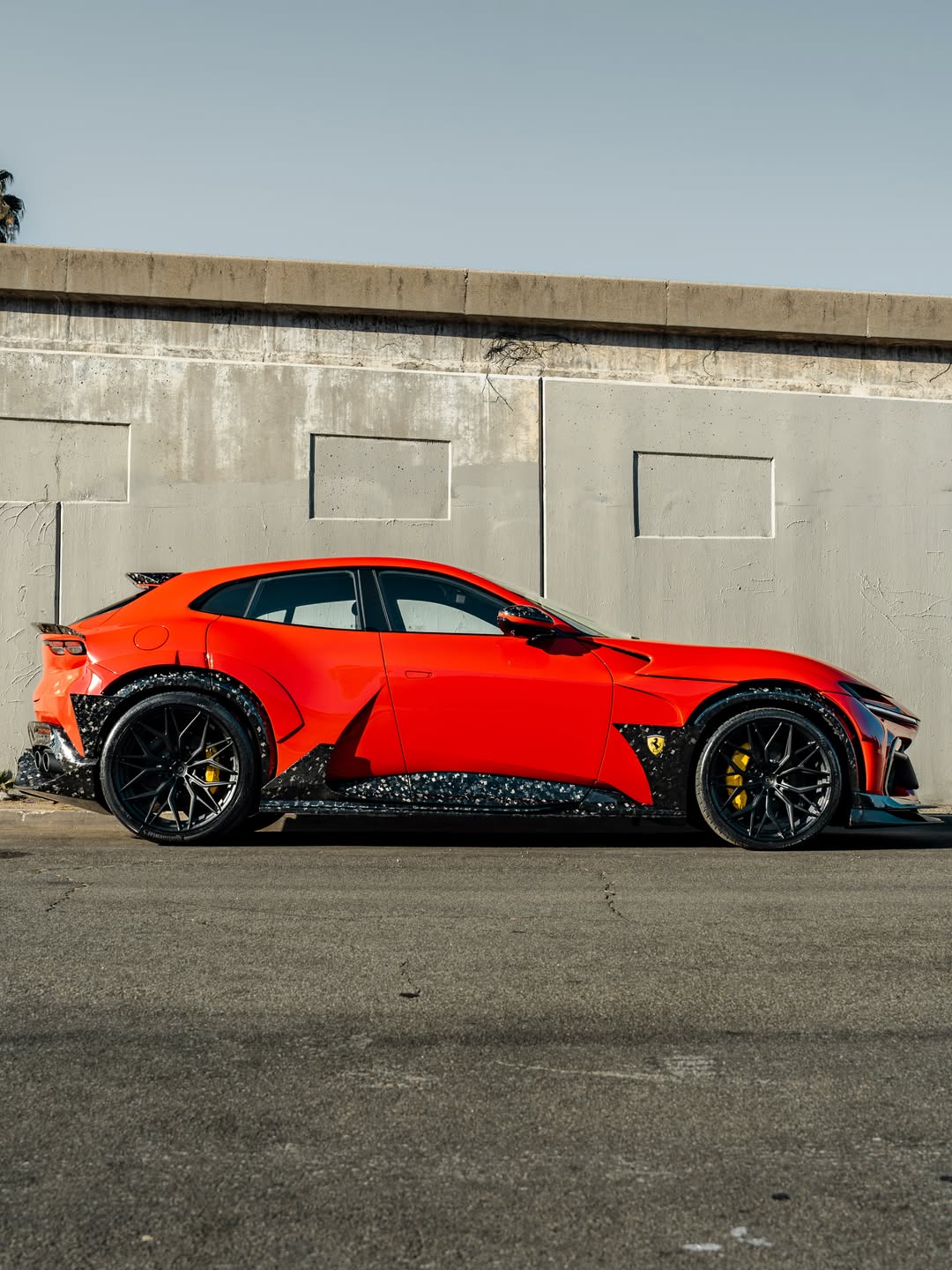 Ferrari Purosangue na felgach AL13 Wheels R80